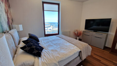 26 p. Sea Towers, widok na morze, po remoncie.