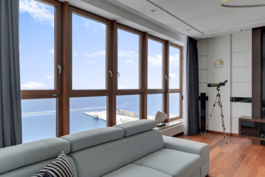 26 p. Sea Towers, widok na morze, po remoncie.