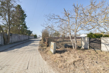 976 m² | Mieszkaniowo-usługowa | Kokoszki PKM