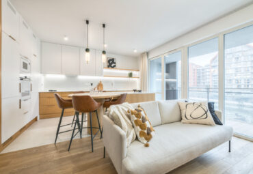 Czteropokojowy apartament z widokiem na Motławę