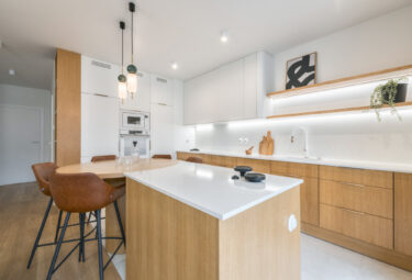 Czteropokojowy apartament z widokiem na Motławę