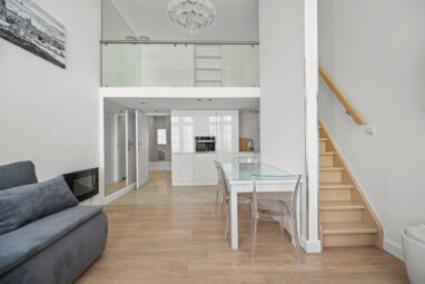 Gdańsk ul. Długa apartament z antresolą!