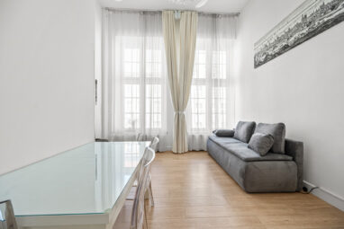 Gdańsk ul. Długa apartament z antresolą!