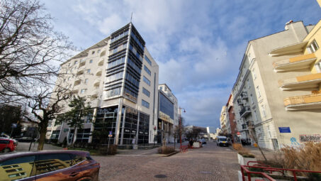 Gdynia! Lokal biurowy w biurowcu z windą.