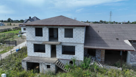 Budynek 1000 m2, działka 1 HA, możliwość rozbudowy