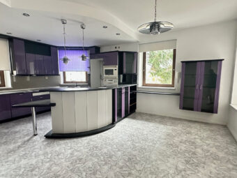 Dom 300 m2 do wynajęcia – dla firmy lub prywatnie