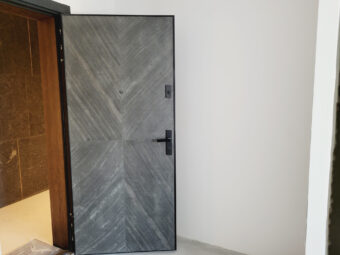 Przestronny 5. pok apartament z 2 balkonami