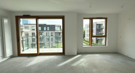 Przestronny 5. pok apartament z 2 balkonami