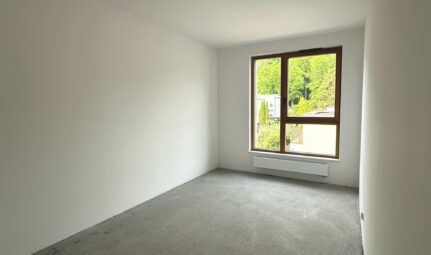 Przestronny 5. pok apartament z 2 balkonami