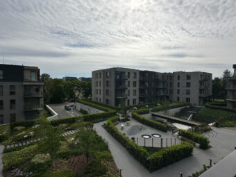 Przestronny 5. pok apartament z 2 balkonami