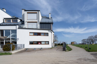 Twój second home z tarasem i widokiem na morze