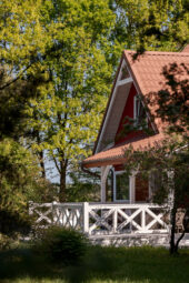 Wyjątkowy dom w Odargowie – spokój, natura, Bałtyk