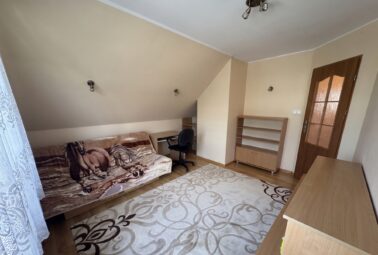 Dom z tarasem na dużej działce| Spokojna okolica
