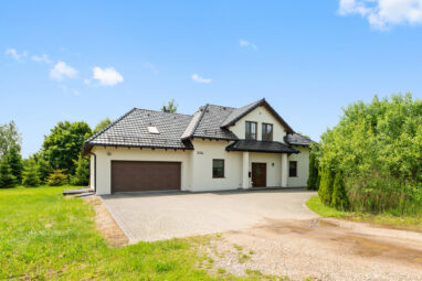 Dom z dużym ogrodem na Kaszubach