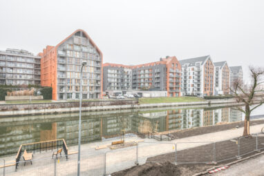 Czteropokojowy apartament z widokiem na Motławę