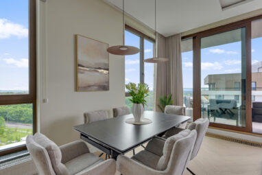 Elegancki, nowy apartament z widokiem na morze