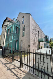 Apartament z ogródkiem nad morzem