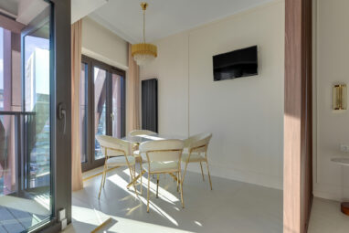 Granaria|studio z widokiem na rzekę|loggia