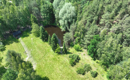 Piękna posiadłość, 1.2ha, dom z basenem, staw, las