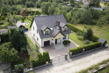 Dom z wyjątkowym ogrodem i basenem | Leśniewo
