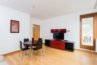 ELEGANCKI APARTAMENT PRZY POLU MOKOTOWSKIM