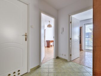 2 pokoje z balkonem i garażem | Blisko Garnizon